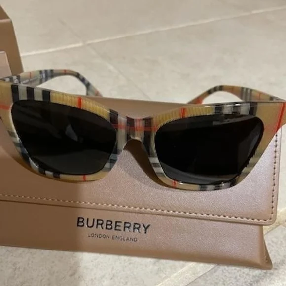 Burberry Plaid Sunglasses - Black and Tan - Picture 3 of 5